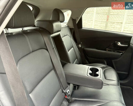 Синий Киа Niro, объемом двигателя 0 л и пробегом 115 тыс. км за 19900 $, фото 25 на Automoto.ua