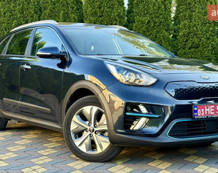 Киа Niro 2020 в Самборе на Automoto.ua Синий Киа Niro, объемом двигателя 0 л и пробегом 71 тыс. км за 19700 $, фото 1 на Automoto.ua