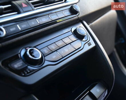 Синий Киа Niro, объемом двигателя 0 л и пробегом 79 тыс. км за 19333 $, фото 39 на Automoto.ua