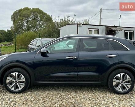 Синий Киа Niro, объемом двигателя 0 л и пробегом 117 тыс. км за 19900 $, фото 22 на Automoto.ua