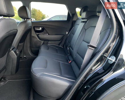 Синій Кіа Niro, об'ємом двигуна 0 л та пробігом 106 тис. км за 21900 $, фото 86 на Automoto.ua