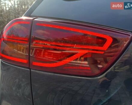 Синій Кіа Niro, об'ємом двигуна 0 л та пробігом 84 тис. км за 18500 $, фото 40 на Automoto.ua