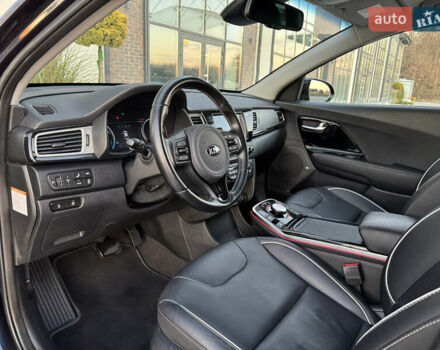 Синий Киа Niro, объемом двигателя 0 л и пробегом 142 тыс. км за 17500 $, фото 49 на Automoto.ua