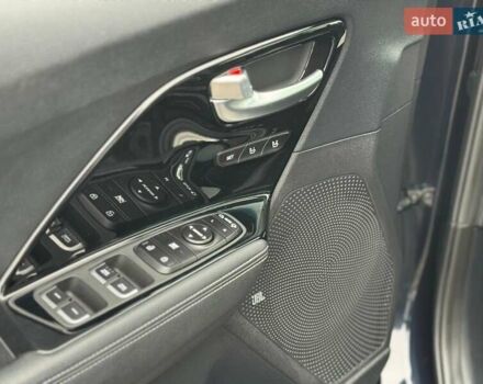 Синий Киа Niro, объемом двигателя 0 л и пробегом 155 тыс. км за 19900 $, фото 23 на Automoto.ua