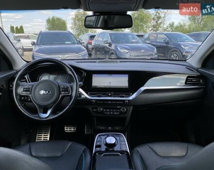 Синій Кіа Niro, об'ємом двигуна 0 л та пробігом 75 тис. км за 23900 $, фото 35 на Automoto.ua