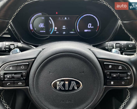 Синий Киа Niro, объемом двигателя 0 л и пробегом 119 тыс. км за 20800 $, фото 45 на Automoto.ua