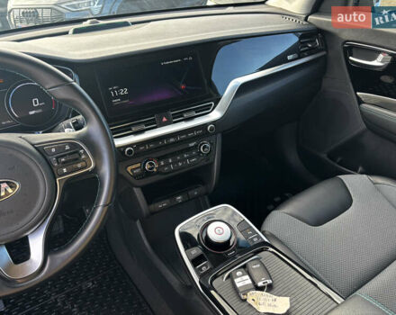 Синий Киа Niro, объемом двигателя 0 л и пробегом 76 тыс. км за 19999 $, фото 25 на Automoto.ua