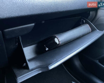 Синій Кіа Niro, об'ємом двигуна 0 л та пробігом 106 тис. км за 21900 $, фото 77 на Automoto.ua