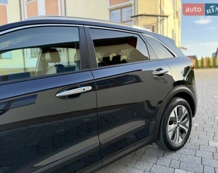 Синий Киа Niro, объемом двигателя 0 л и пробегом 78 тыс. км за 20950 $, фото 34 на Automoto.ua