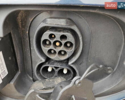 Синий Киа Niro, объемом двигателя 0 л и пробегом 131 тыс. км за 19500 $, фото 50 на Automoto.ua