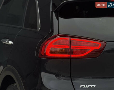 Синий Киа Niro, объемом двигателя 0 л и пробегом 135 тыс. км за 18999 $, фото 11 на Automoto.ua
