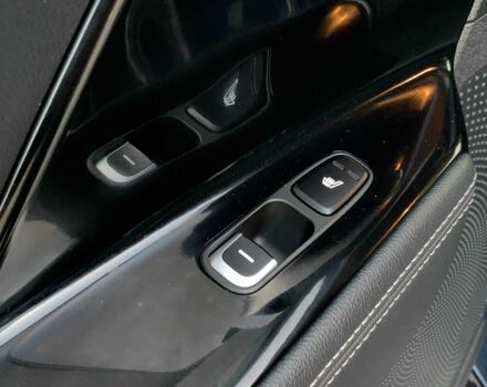 Синій Кіа Niro, об'ємом двигуна 0 л та пробігом 119 тис. км за 18455 $, фото 14 на Automoto.ua