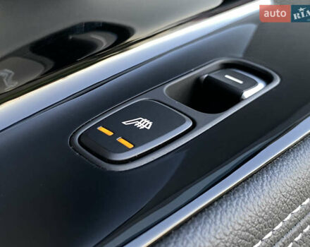 Синій Кіа Niro, об'ємом двигуна 0 л та пробігом 106 тис. км за 21900 $, фото 99 на Automoto.ua