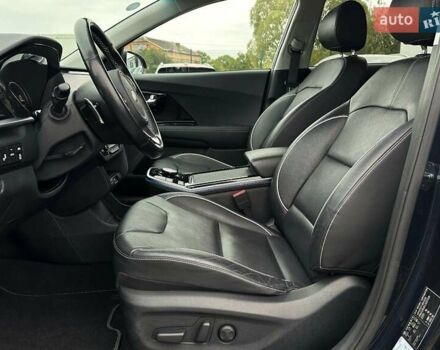Синий Киа Niro, объемом двигателя 0 л и пробегом 117 тыс. км за 19900 $, фото 36 на Automoto.ua