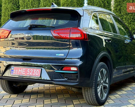 Киа Niro 2020 в Самборе на Automoto.ua Синий Киа Niro, объемом двигателя 0 л и пробегом 71 тыс. км за 19700 $, фото 7 на Automoto.ua