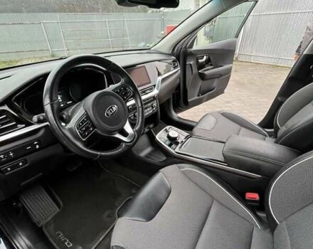 Синий Киа Niro, объемом двигателя 1.6 л и пробегом 120 тыс. км за 19113 $, фото 15 на Automoto.ua