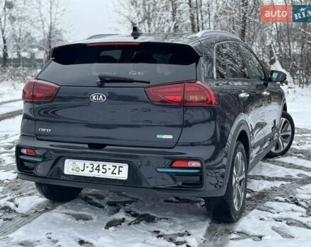 Синій Кіа Niro, об'ємом двигуна 0 л та пробігом 134 тис. км за 19300 $, фото 8 на Automoto.ua