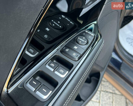 Синий Киа Niro, объемом двигателя 0 л и пробегом 92 тыс. км за 18799 $, фото 32 на Automoto.ua