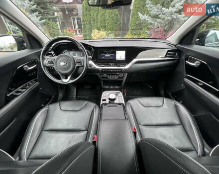 Синій Кіа Niro, об'ємом двигуна 0 л та пробігом 107 тис. км за 19200 $, фото 30 на Automoto.ua