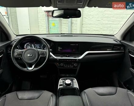 Синий Киа Niro, объемом двигателя 0 л и пробегом 90 тыс. км за 18427 $, фото 18 на Automoto.ua