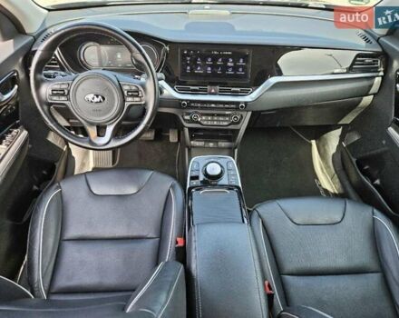 Синій Кіа Niro, об'ємом двигуна 0 л та пробігом 105 тис. км за 21193 $, фото 32 на Automoto.ua