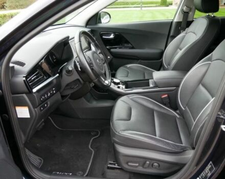 Синий Киа Niro, объемом двигателя 0 л и пробегом 71 тыс. км за 19796 $, фото 8 на Automoto.ua