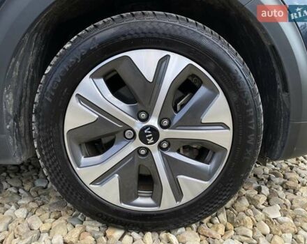 Синій Кіа Niro, об'ємом двигуна 0 л та пробігом 75 тис. км за 23900 $, фото 28 на Automoto.ua