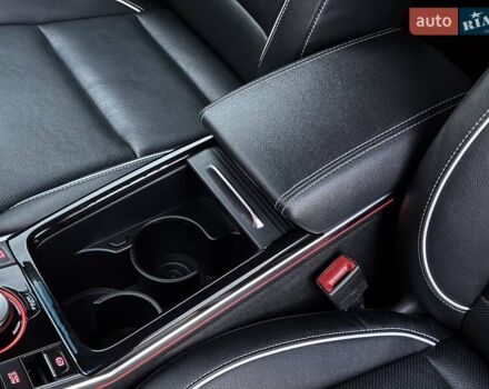 Синий Киа Niro, объемом двигателя 0 л и пробегом 90 тыс. км за 19999 $, фото 50 на Automoto.ua