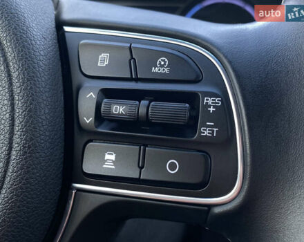 Синій Кіа Niro, об'ємом двигуна 0 л та пробігом 76 тис. км за 22900 $, фото 47 на Automoto.ua