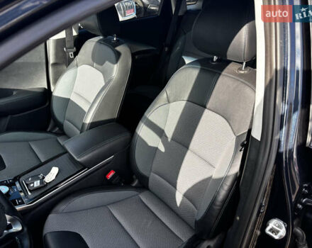 Синий Киа Niro, объемом двигателя 0 л и пробегом 76 тыс. км за 19999 $, фото 20 на Automoto.ua