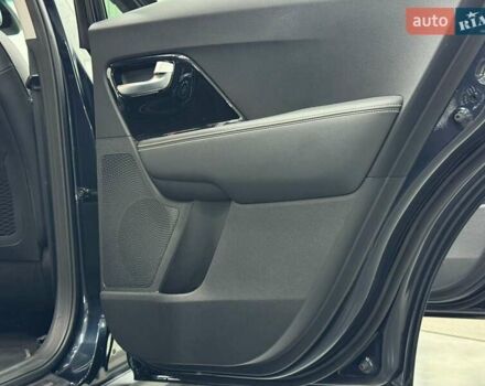 Синій Кіа Niro, об'ємом двигуна 0 л та пробігом 90 тис. км за 19989 $, фото 30 на Automoto.ua
