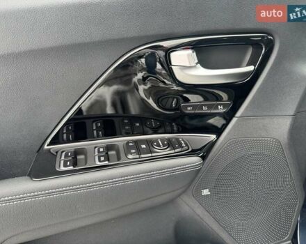 Синій Кіа Niro, об'ємом двигуна 0 л та пробігом 134 тис. км за 19300 $, фото 11 на Automoto.ua