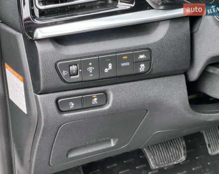 Синій Кіа Niro, об'ємом двигуна 0 л та пробігом 107 тис. км за 19200 $, фото 20 на Automoto.ua