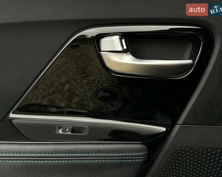 Синій Кіа Niro, об'ємом двигуна 0 л та пробігом 32 тис. км за 23900 $, фото 15 на Automoto.ua