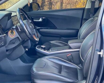 Синий Киа Niro, объемом двигателя 0 л и пробегом 130 тыс. км за 18888 $, фото 7 на Automoto.ua