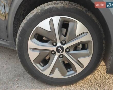 Синій Кіа Niro, об'ємом двигуна 0 л та пробігом 120 тис. км за 19890 $, фото 40 на Automoto.ua