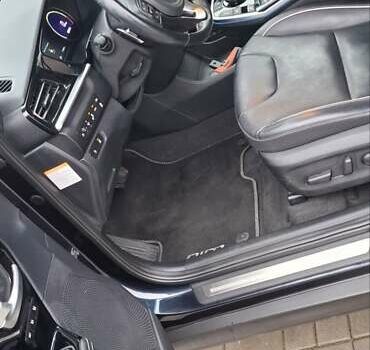 Синий Киа Niro, объемом двигателя 0 л и пробегом 113 тыс. км за 19528 $, фото 5 на Automoto.ua