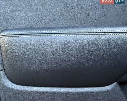 Синий Киа Niro, объемом двигателя 0 л и пробегом 138 тыс. км за 18350 $, фото 69 на Automoto.ua