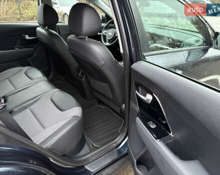 Синий Киа Niro, объемом двигателя 0 л и пробегом 125 тыс. км за 19600 $, фото 37 на Automoto.ua