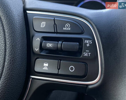 Синій Кіа Niro, об'ємом двигуна 0 л та пробігом 76 тис. км за 22900 $, фото 12 на Automoto.ua