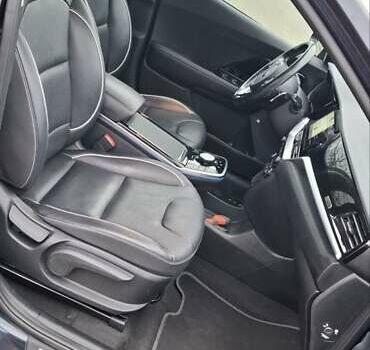 Синий Киа Niro, объемом двигателя 0 л и пробегом 113 тыс. км за 19528 $, фото 6 на Automoto.ua