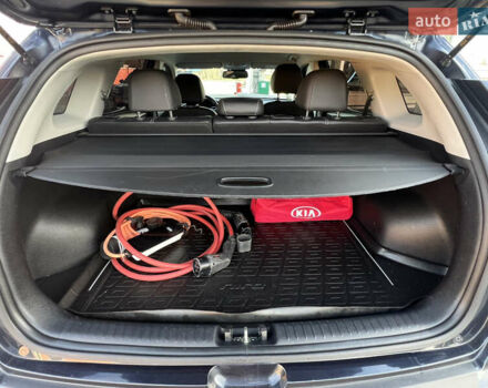 Синий Киа Niro, объемом двигателя 0 л и пробегом 92 тыс. км за 18799 $, фото 53 на Automoto.ua