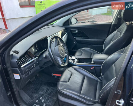 Синій Кіа Niro, об'ємом двигуна 0 л та пробігом 86 тис. км за 22200 $, фото 11 на Automoto.ua