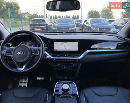 Киа Niro 2020 в Львове на Automoto.ua Синий Киа Niro, объемом двигателя 0 л и пробегом 76 тыс. км за 22900 $, фото 2 на Automoto.ua