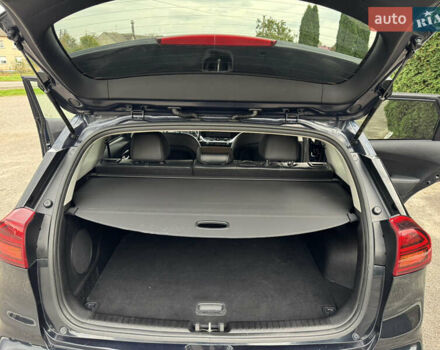 Синий Киа Niro, объемом двигателя 0 л и пробегом 156 тыс. км за 18800 $, фото 26 на Automoto.ua