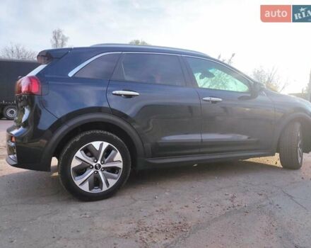 Синій Кіа Niro, об'ємом двигуна 0 л та пробігом 120 тис. км за 19890 $, фото 1 на Automoto.ua