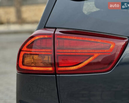 Синій Кіа Niro, об'ємом двигуна 0 л та пробігом 130 тис. км за 18990 $, фото 30 на Automoto.ua