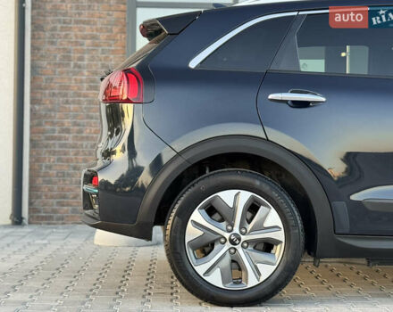 Синий Киа Niro, объемом двигателя 0 л и пробегом 130 тыс. км за 18900 $, фото 20 на Automoto.ua