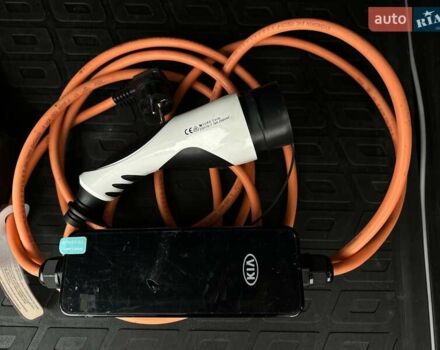 Синий Киа Niro, объемом двигателя 0 л и пробегом 117 тыс. км за 19900 $, фото 80 на Automoto.ua