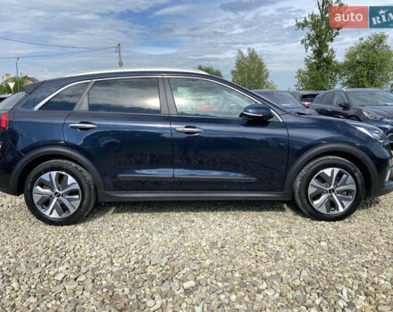 Киа Niro 2020 в Львове на Automoto.ua Синий Киа Niro, объемом двигателя 0 л и пробегом 76 тыс. км за 22900 $, фото 25 на Automoto.ua